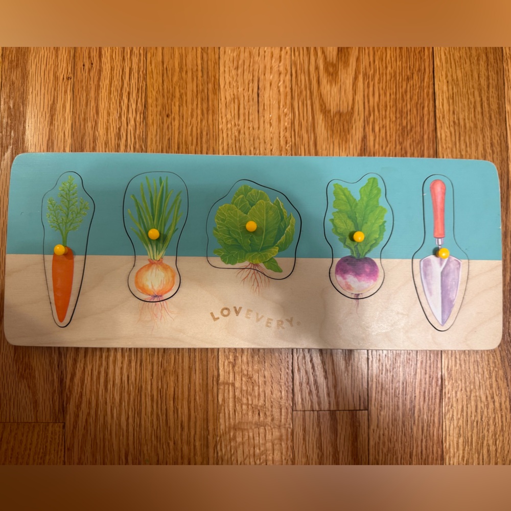 Lovevery Wooden Garden Vegetable Peg Puzzle